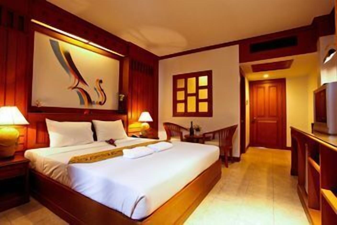 Cello Hotel Patong Zewnętrze zdjęcie