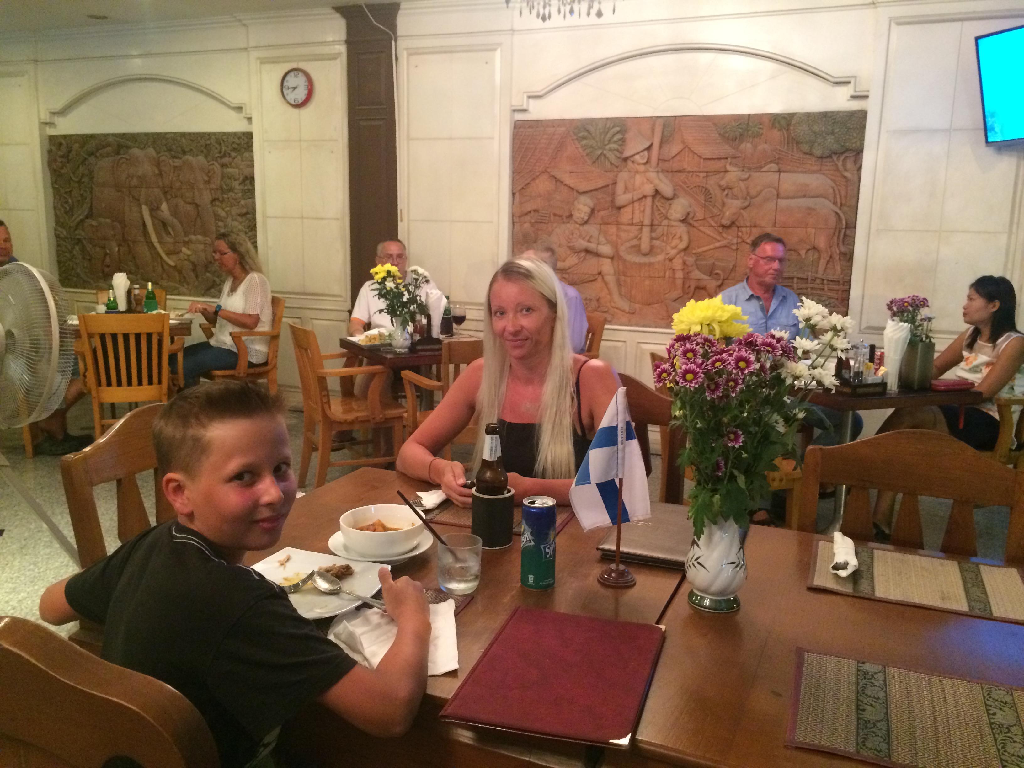 Cello Hotel Patong Zewnętrze zdjęcie